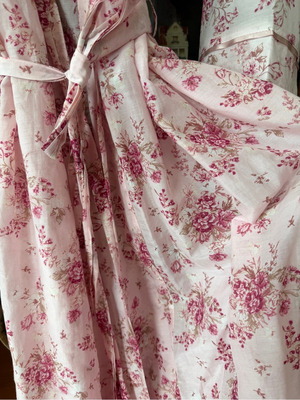 Papinelle Soft Pink floral Robe Lightweight - Picture 4 of 6